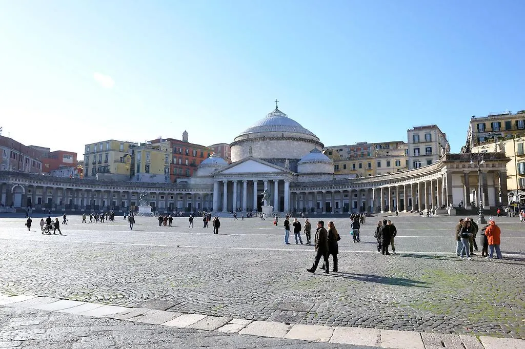 Appartamenti Gradoni Di Chiaia Naples Apartment