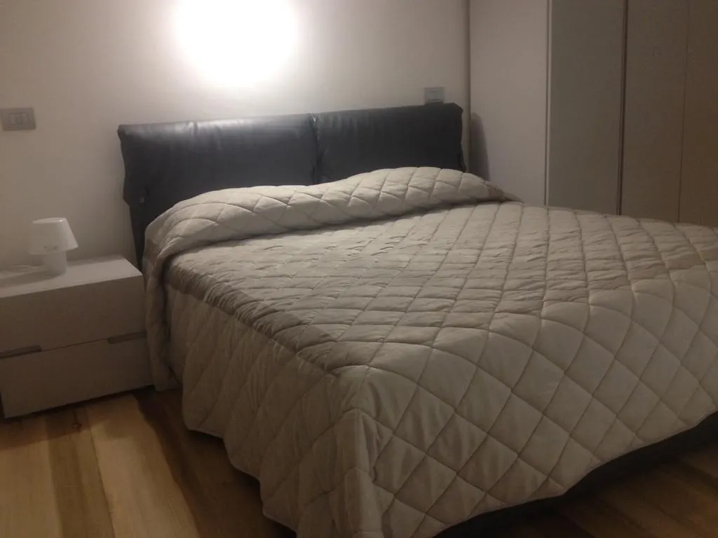 Apartment Appartamenti Gradoni Di Chiaia Naples Italy